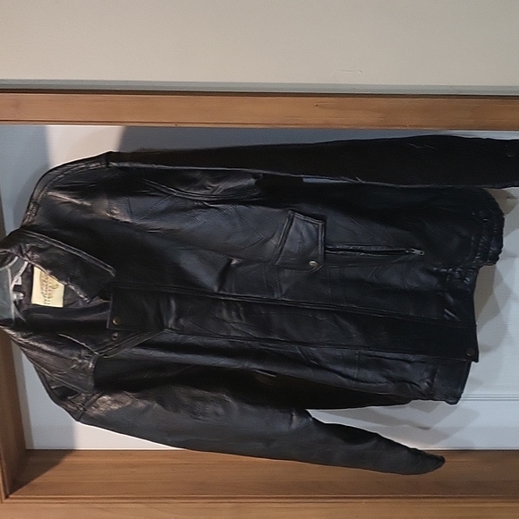 Monterey Collection Other - Vintage Coat Monterey Collection Black Leather Bomber Jacket Size XL